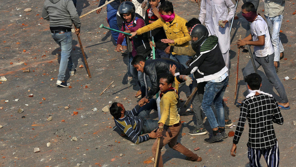 Des violences meurtrières entre hindous et musulmans embrasent New Delhi